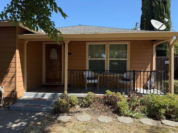 465 W 22nd St, Tracy, CA 95376