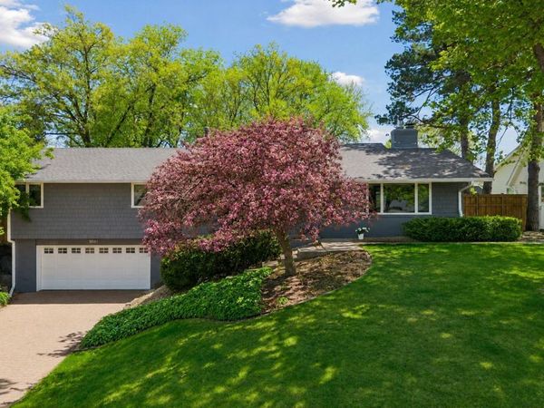 5521 Mirror Lakes Drive, Edina, MN 55436