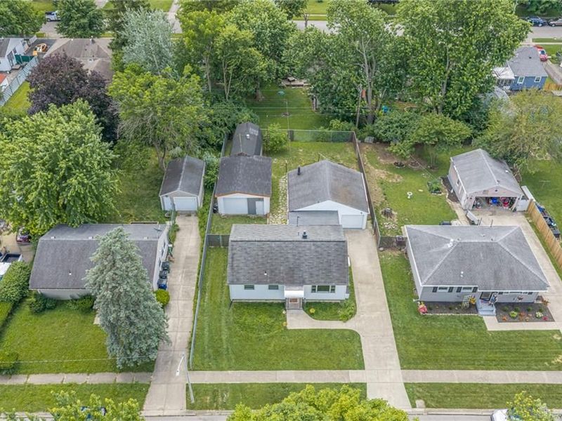 5374 Pickford Drive, Dayton, OH 45432 Photo 2