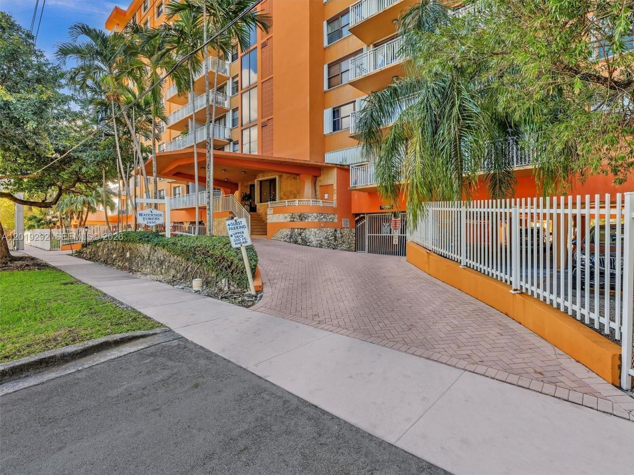 2450 NE 135th St, Unit 201, North Miami, FL 33181 Photo