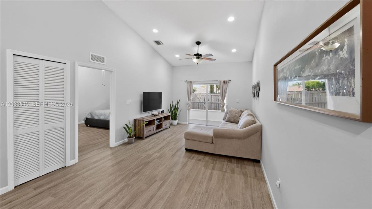 3204 NE 11th Dr , Homestead, FL 33033 Photo