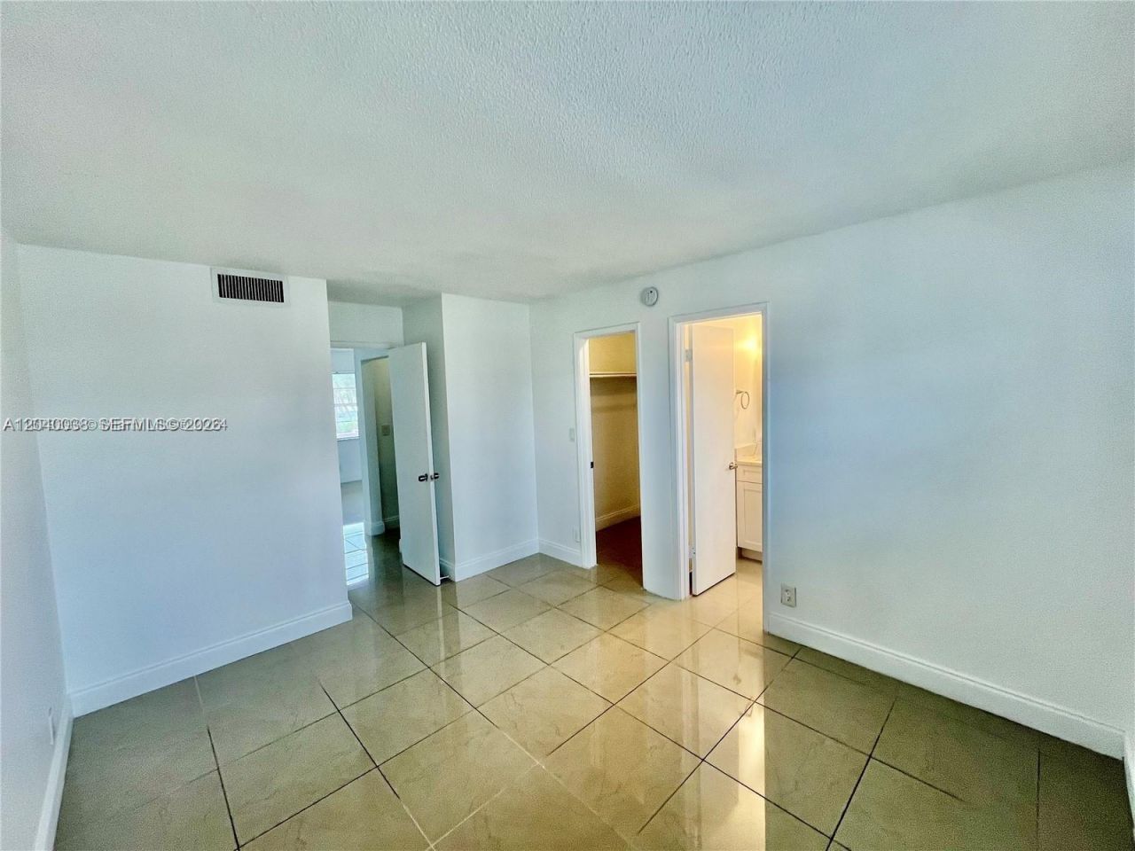 241 SE 9th Ave , Unit 207, Pompano Beach, FL 33060 Photo