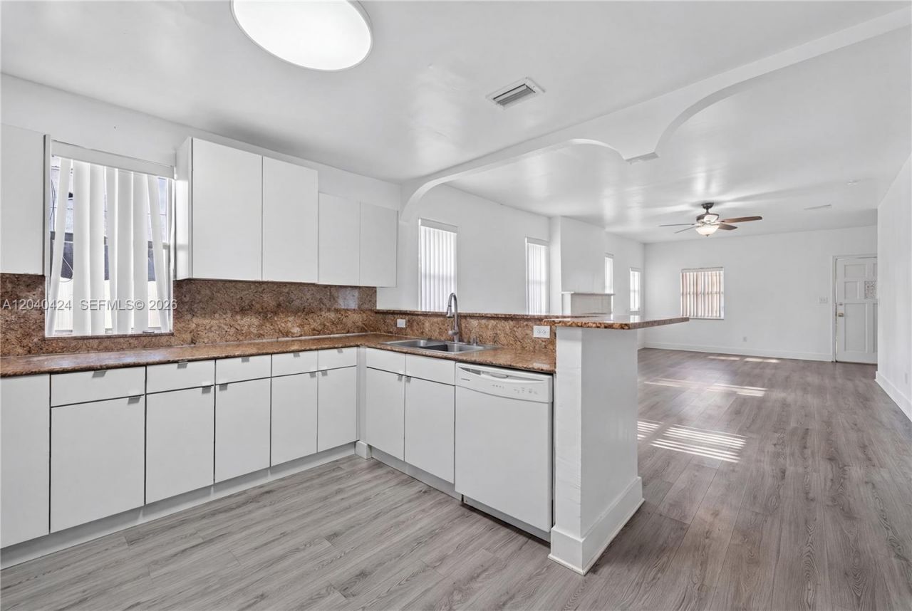 1168 NW 30th St, Unit 1168, Miami, FL 33127 Photo