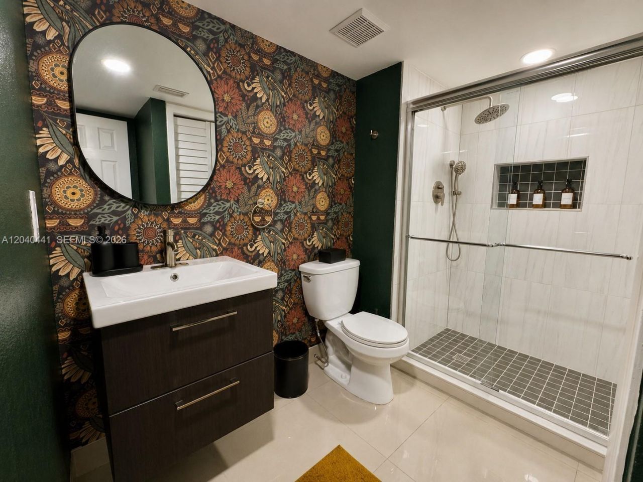 305 Lakeview Dr , Unit 204, Weston, FL 33326 Photo
