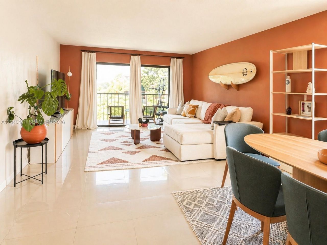 305 Lakeview Dr , Unit 204, Weston, FL 33326 Photo