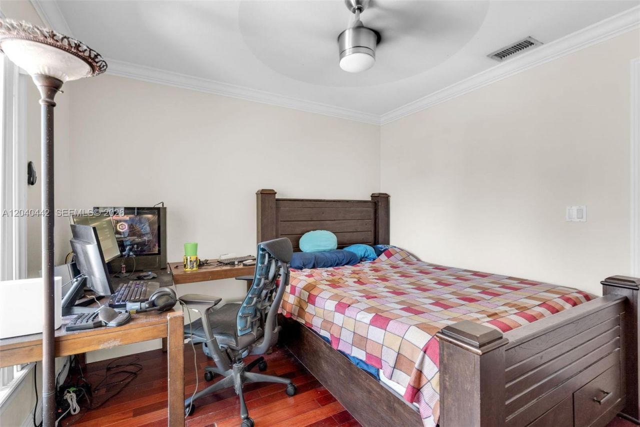 10170 NW 54th Ter, Doral, FL 33178 Photo