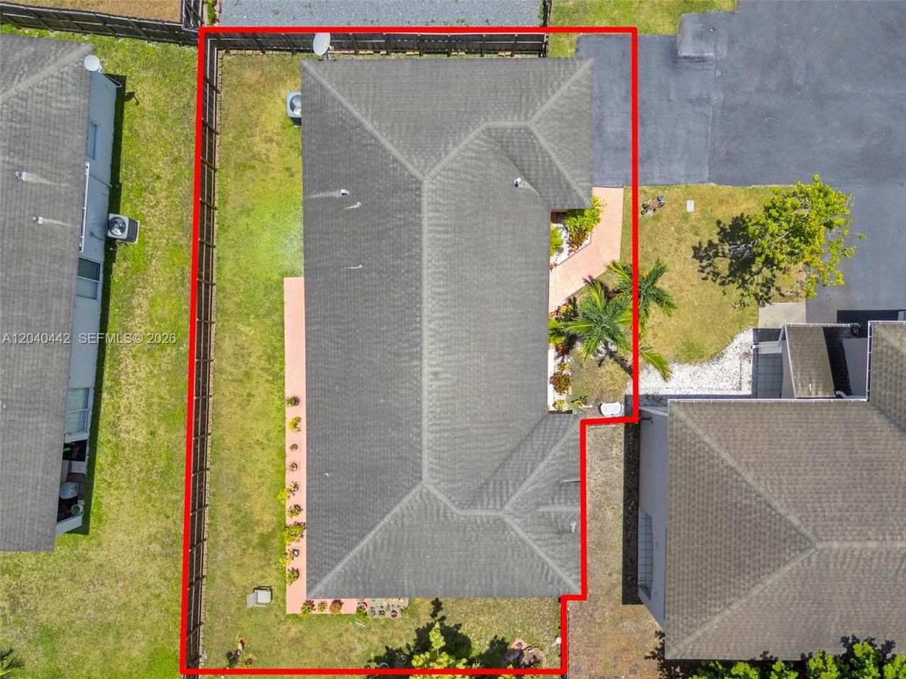 10170 NW 54th Ter, Doral, FL 33178 Photo