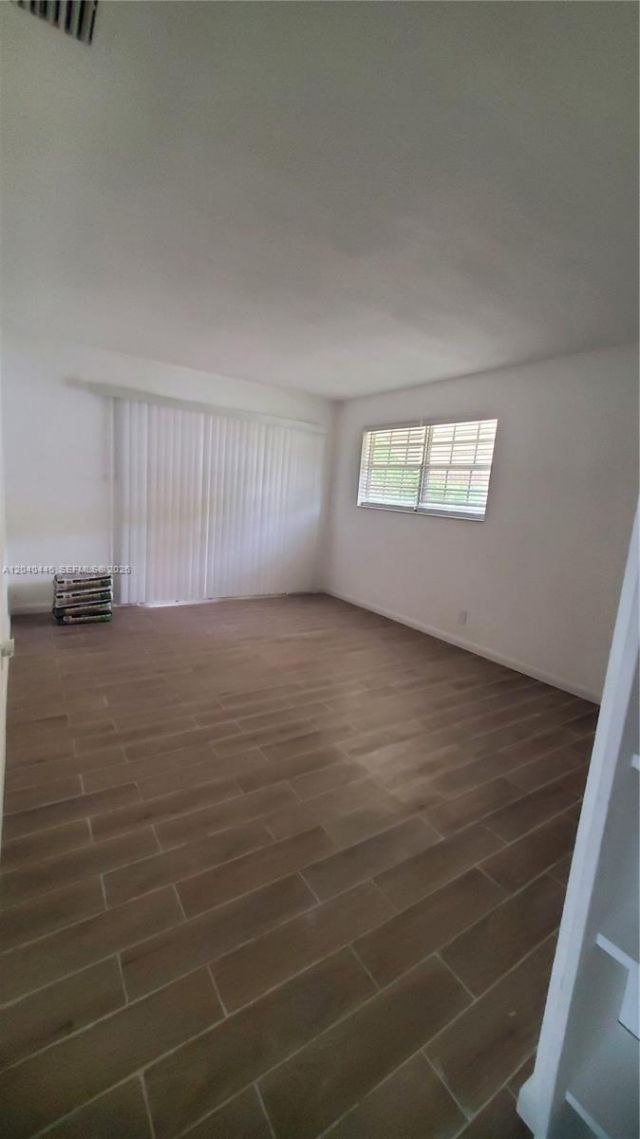 905 SW 4th Ter , Unit E, Hallandale Beach, FL 33009 Photo