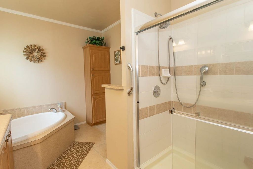 804 Windemere Ct. Photo 25