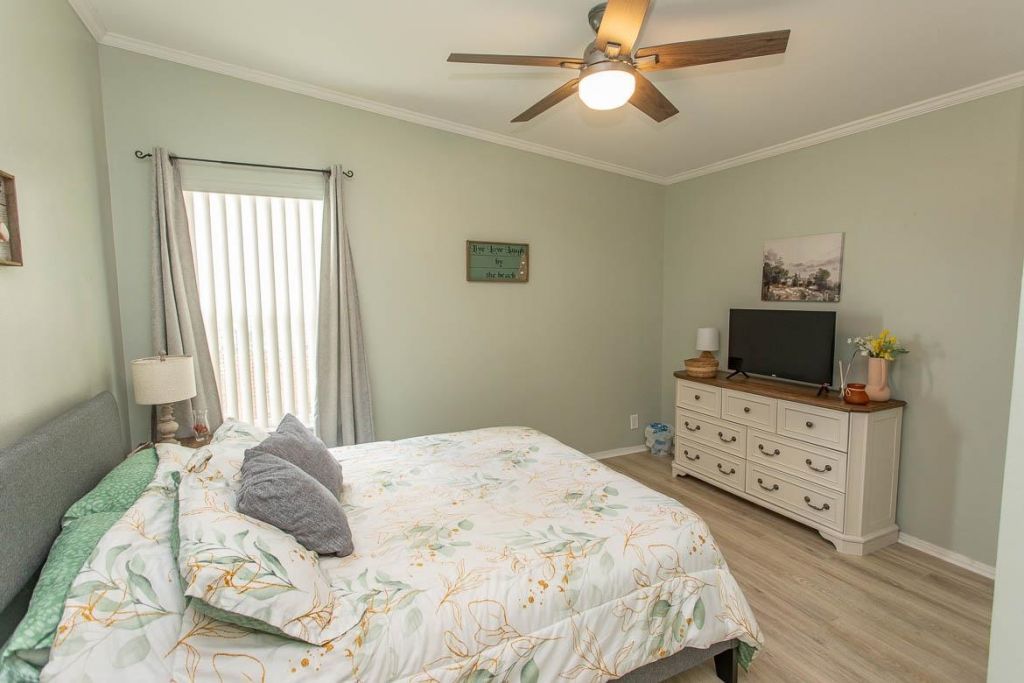 804 Windemere Ct. Photo 28