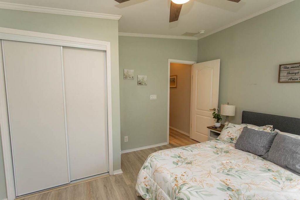 804 Windemere Ct. Photo 29