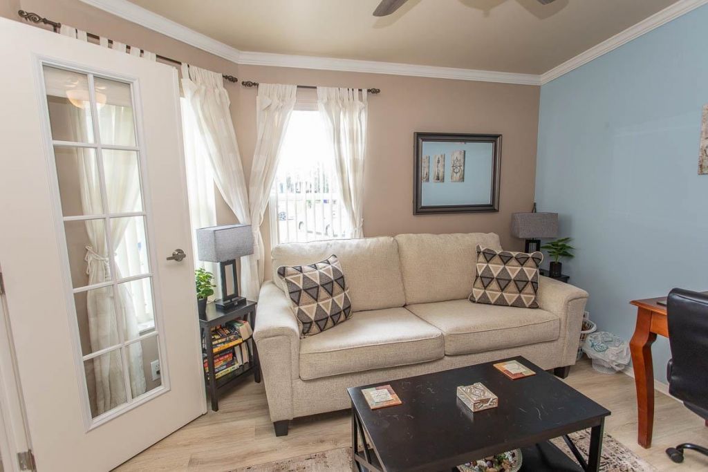 804 Windemere Ct. Photo 6