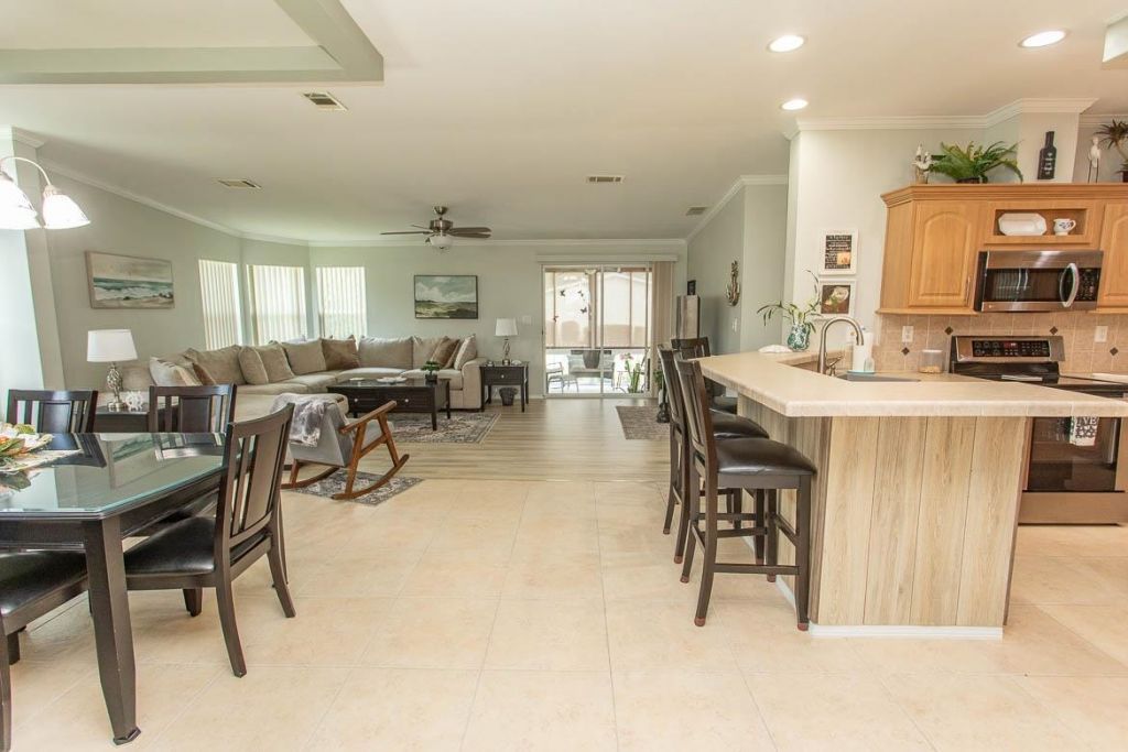 804 Windemere Ct. Photo 8