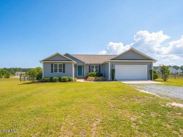 525 N Ridgecrest Street , Pinebluff, NC 28373