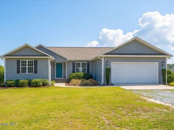 525 N Ridgecrest Street, Pinebluff, NC 28373