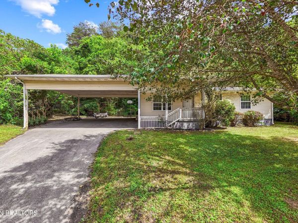 1015 Oakville Lane, Sevierville, TN 37862