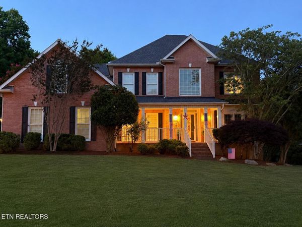 7819 La Barrington Blvd, Powell, TN 37849