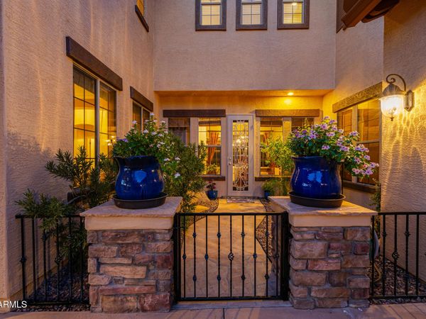 2617 W Via Vista Drive, Phoenix, AZ 85086