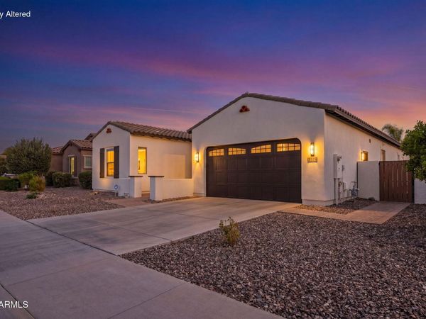 3325 E COCONINO Drive, Gilbert, AZ 85298