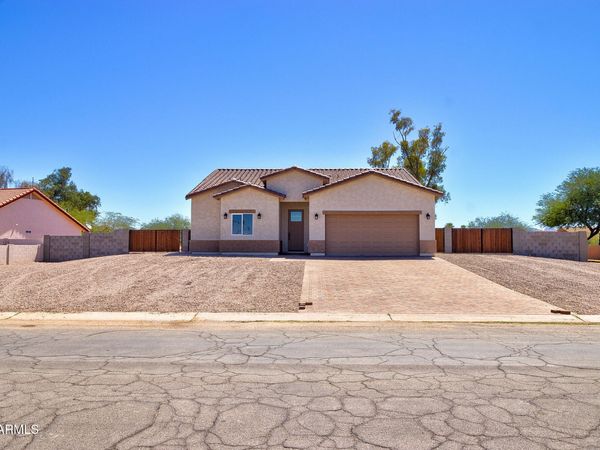14663 S COUNTRY CLUB Drive, Arizona City, AZ 85123