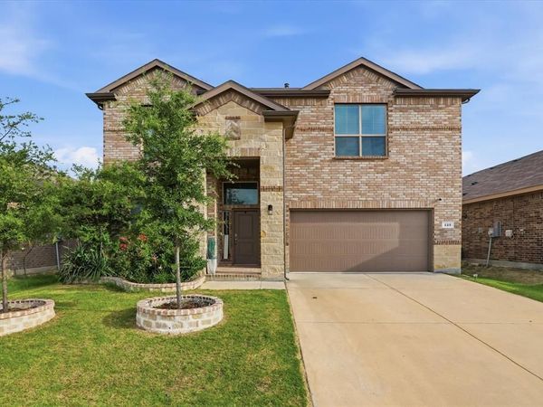 225 Oldcastle Way, Fort Worth, TX 76052