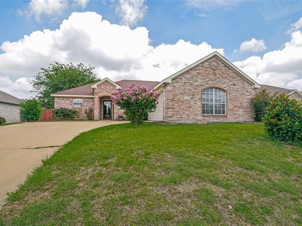3111 Creekside Drive, Sachse, TX 75048