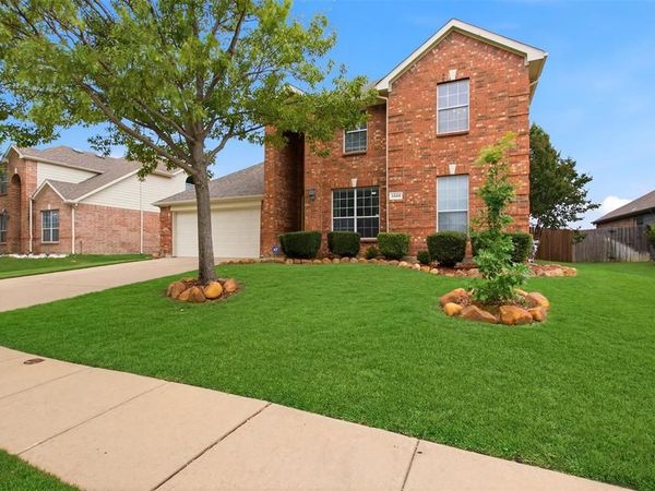 4409 Meadow Knoll Lane, Mansfield, TX 76063