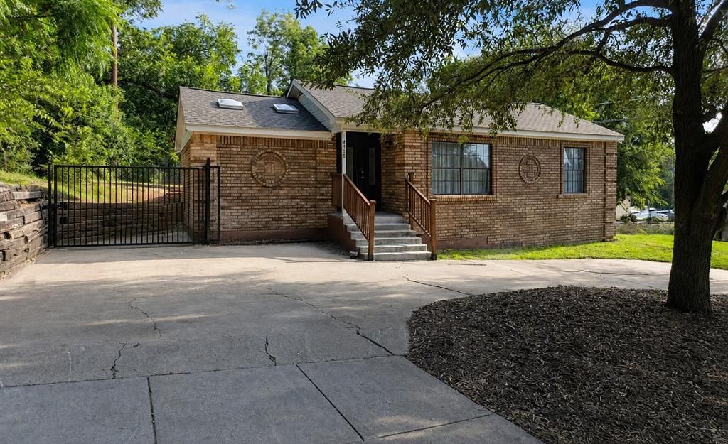 4708 Robinson Street, Fort Worth, TX 76114 Main Photo