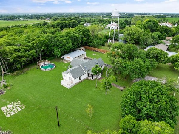 313 Chicken Street , Weston, TX 75009