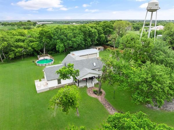 313 Chicken Street , Weston, TX 75009