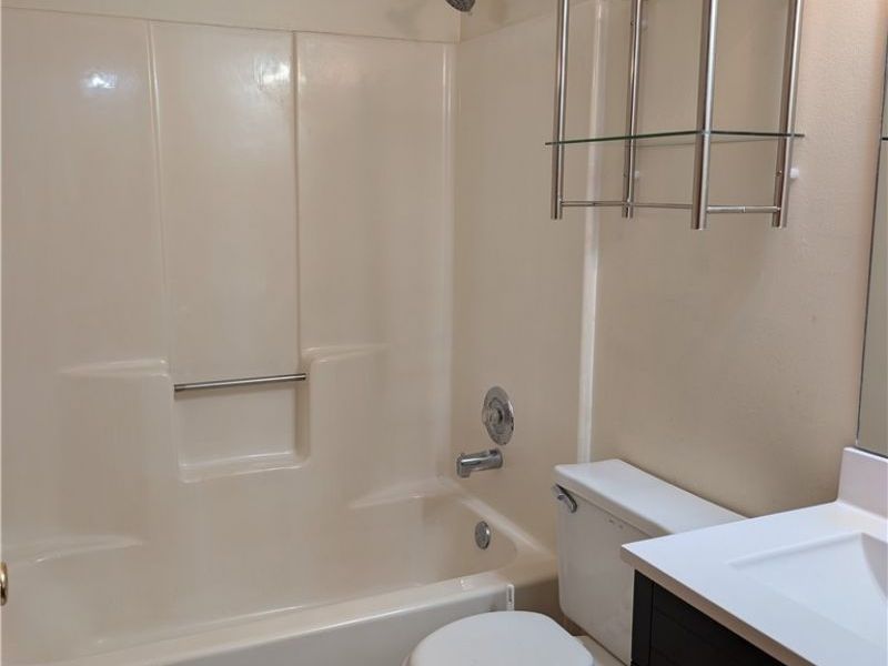 3145 Lost Nation Road, Unit C, Willoughby, OH 44094 Photo 22