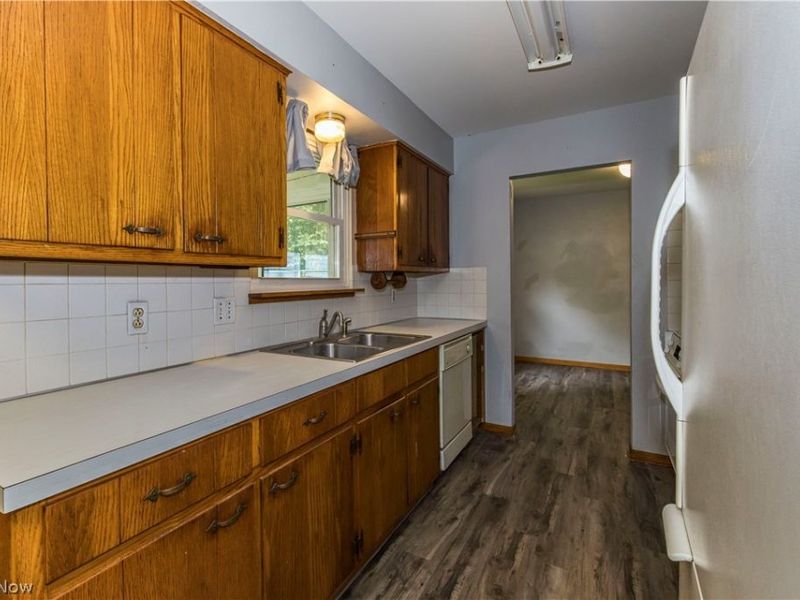 1538 Bonita Drive, Akron, OH 44313 Photo 8