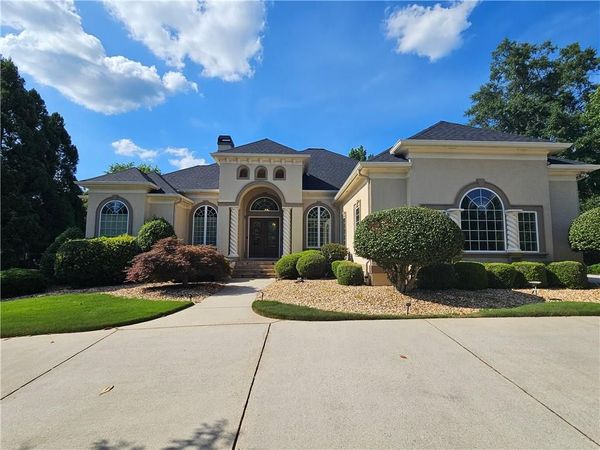 707 Bethpage Drive , Mcdonough, GA 30253