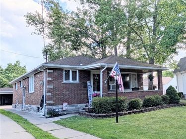8915 Brookside Drive, Niagara Falls, NY 14304