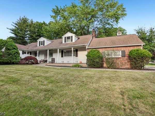 14 Saddle River Ro, Woodcliff Lake, NJ 07677