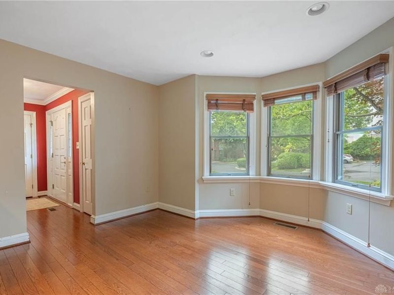 617 Renolda Woods Court, Kettering, OH 45429 Photo 10