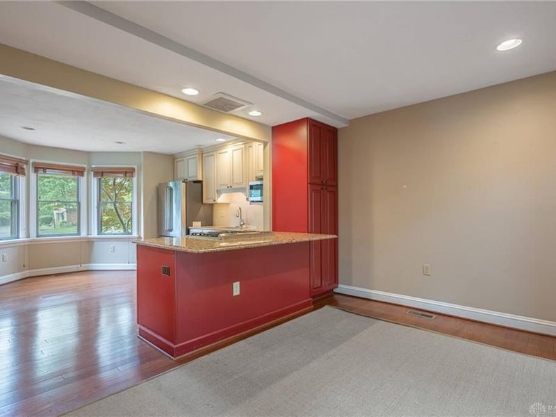 617 Renolda Woods Court, Kettering, OH 45429 Photo 7