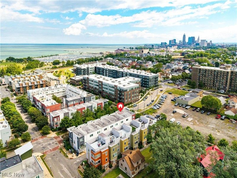 7305 Battery Park Boulevard, Cleveland, OH 44102 Photo 12