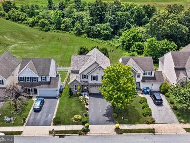 325 THOMAS ARMOR DRIVE, WINDSOR, PA 17366
