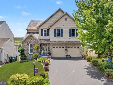 325 THOMAS ARMOR DRIVE, WINDSOR, PA 17366