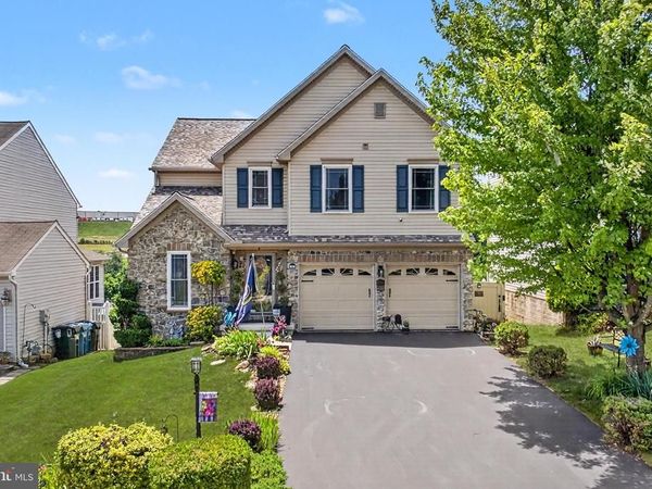 325 THOMAS ARMOR DRIVE, WINDSOR, PA 17366