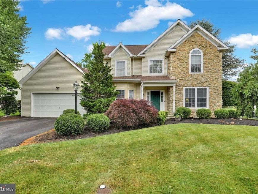 128 Macintosh Drive, Palmyra, PA 17078 Main Photo