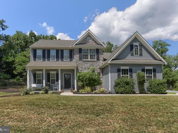 2805 IONOFF ROAD, HARRISBURG, PA 17110