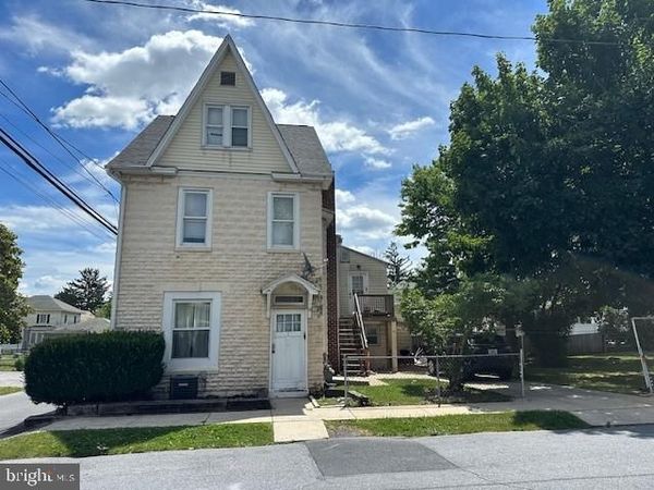 9 HAMMAKER STREET, HIGHSPIRE, PA 17034