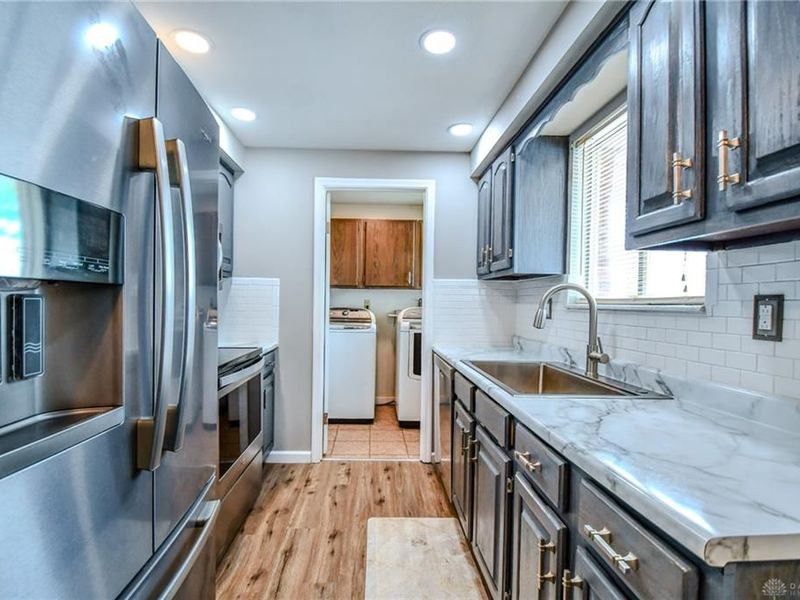 6951 Taylorsville Road, Huber Heights, OH 45424 Photo 10