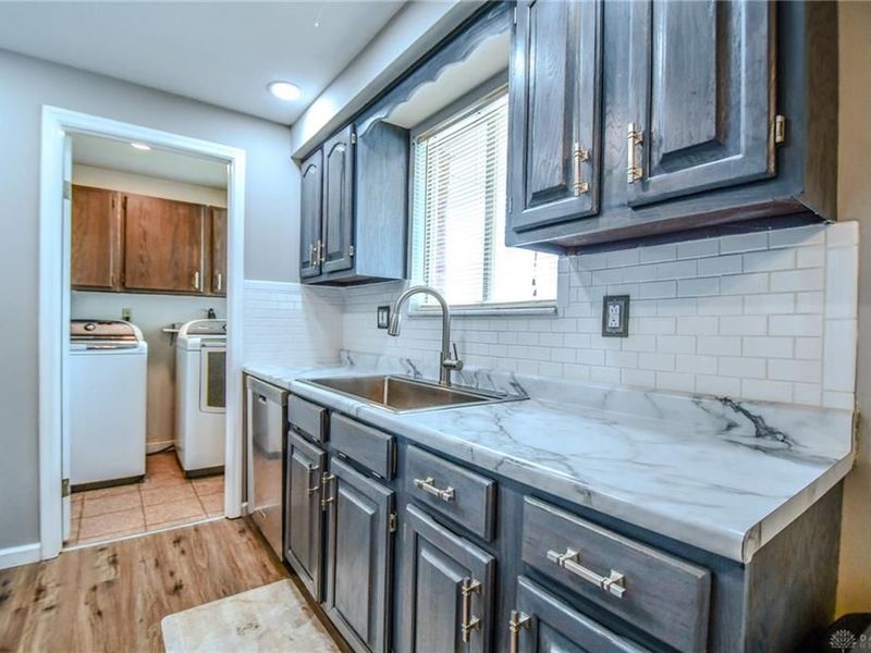 6951 Taylorsville Road, Huber Heights, OH 45424 Photo 11
