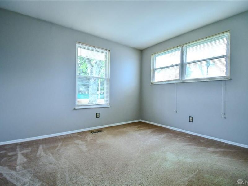 6951 Taylorsville Road, Huber Heights, OH 45424 Photo 19