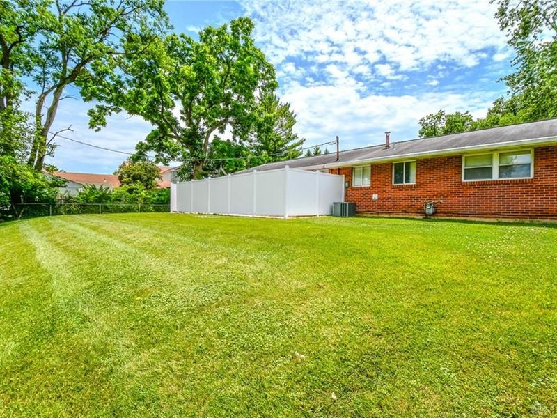6951 Taylorsville Road, Huber Heights, OH 45424 Photo 29
