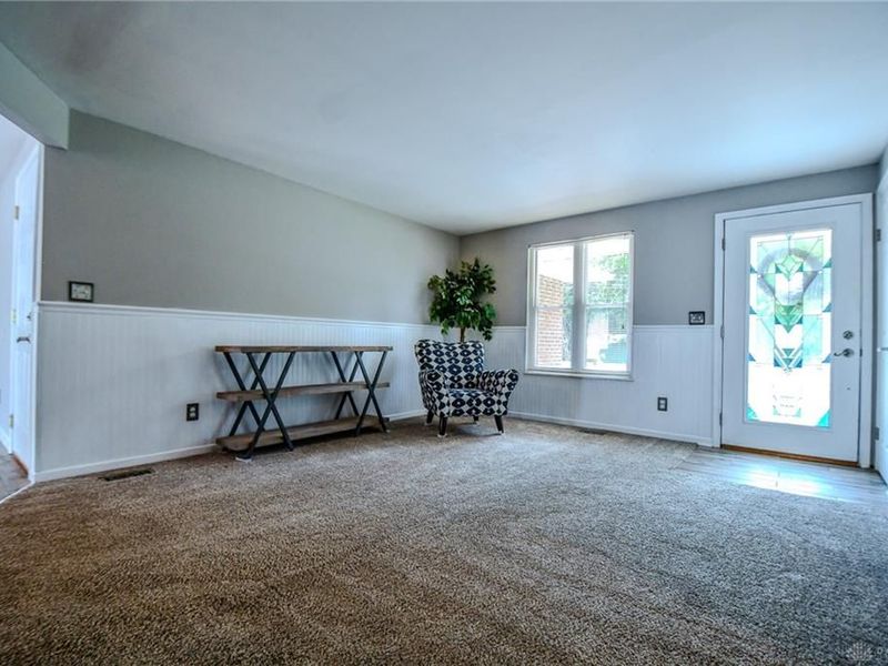 6951 Taylorsville Road, Huber Heights, OH 45424 Photo 7