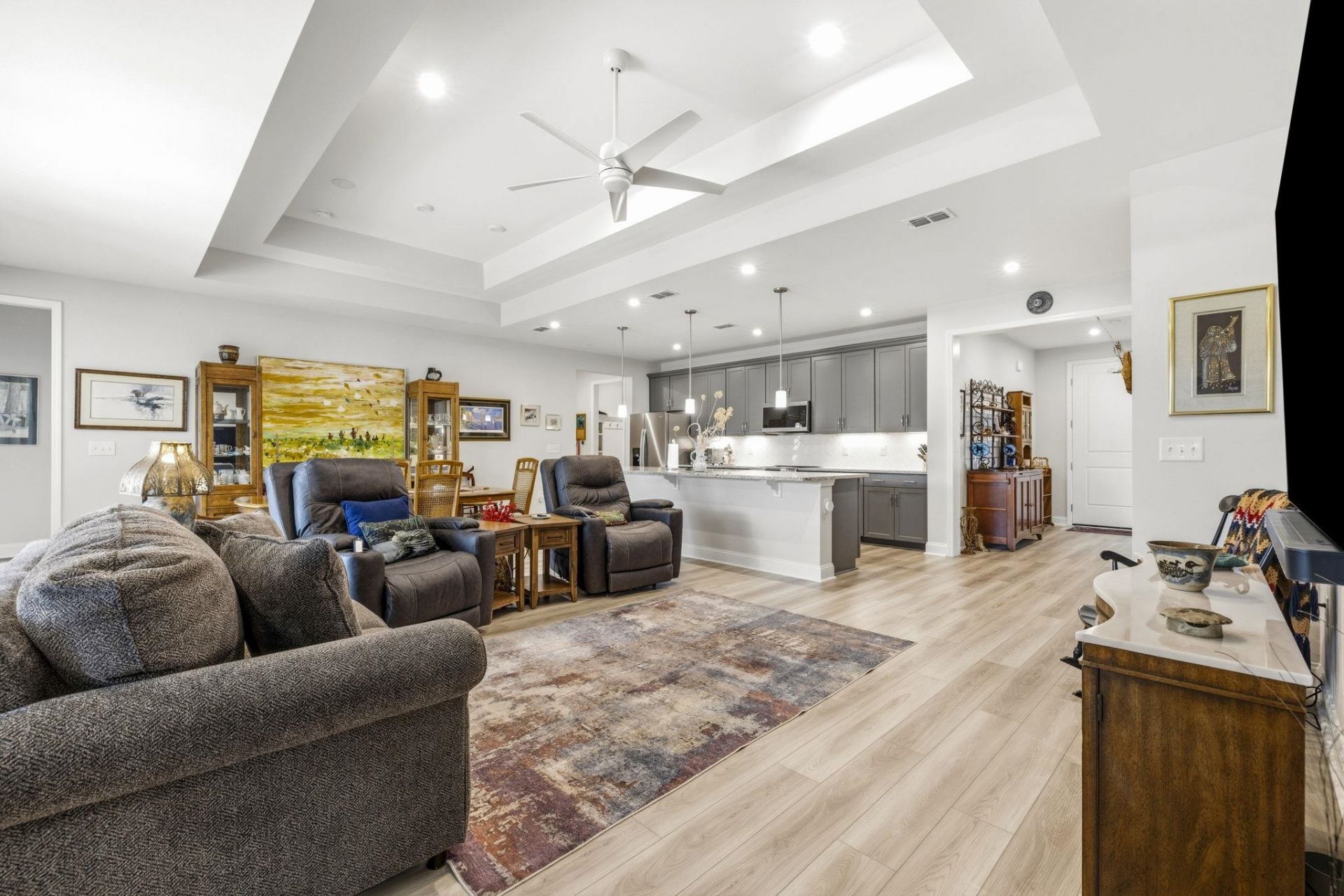 1345 Crested Iris Way Photo 17